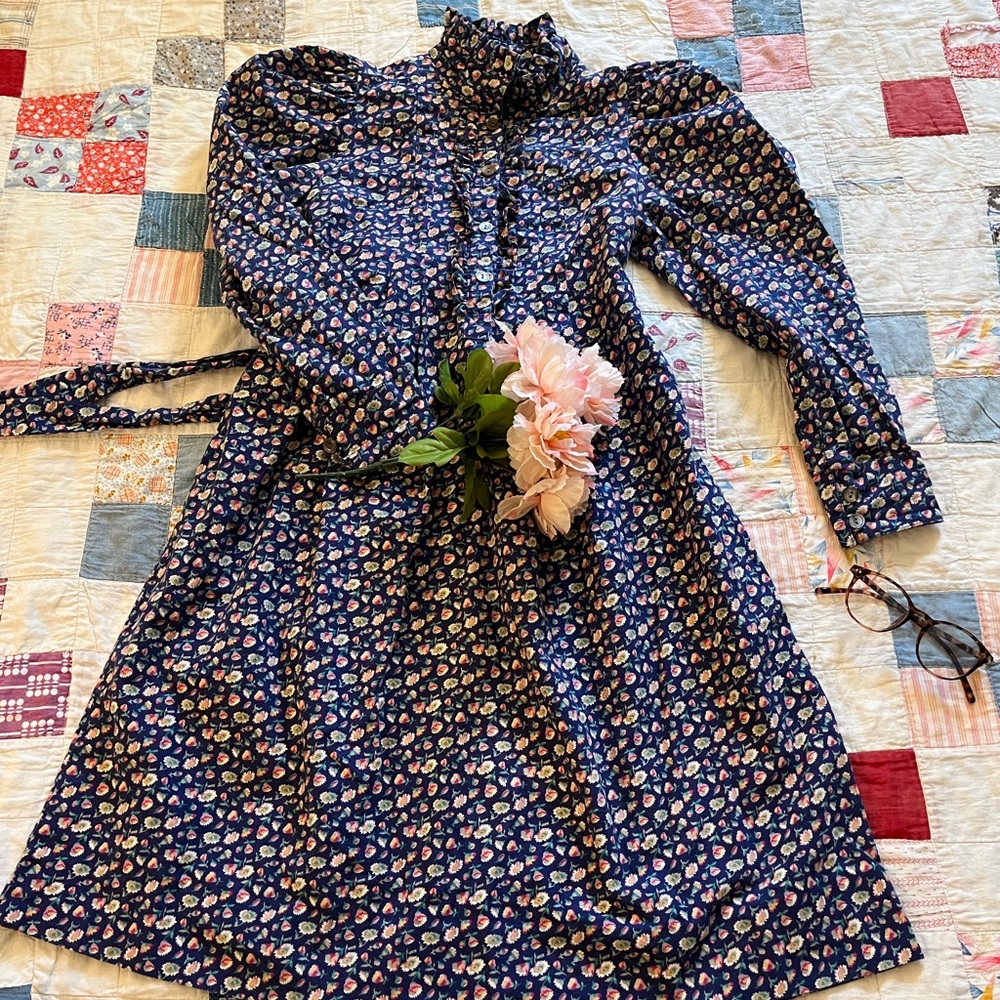 Vintage Laura Ashley floral prairie dress, puff sleeves, tie back, button front